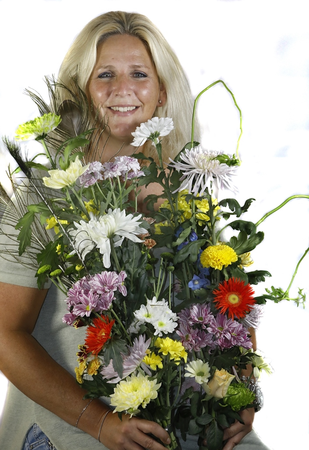 Styling ID Blog Uitbundig gestylde bloemen maken je vrolijk Happy