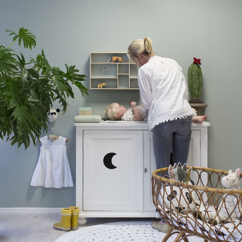 Styling ID Tips&trends Stijlvolle kinderkamers in pasteltinten commode camilla collection maan wit