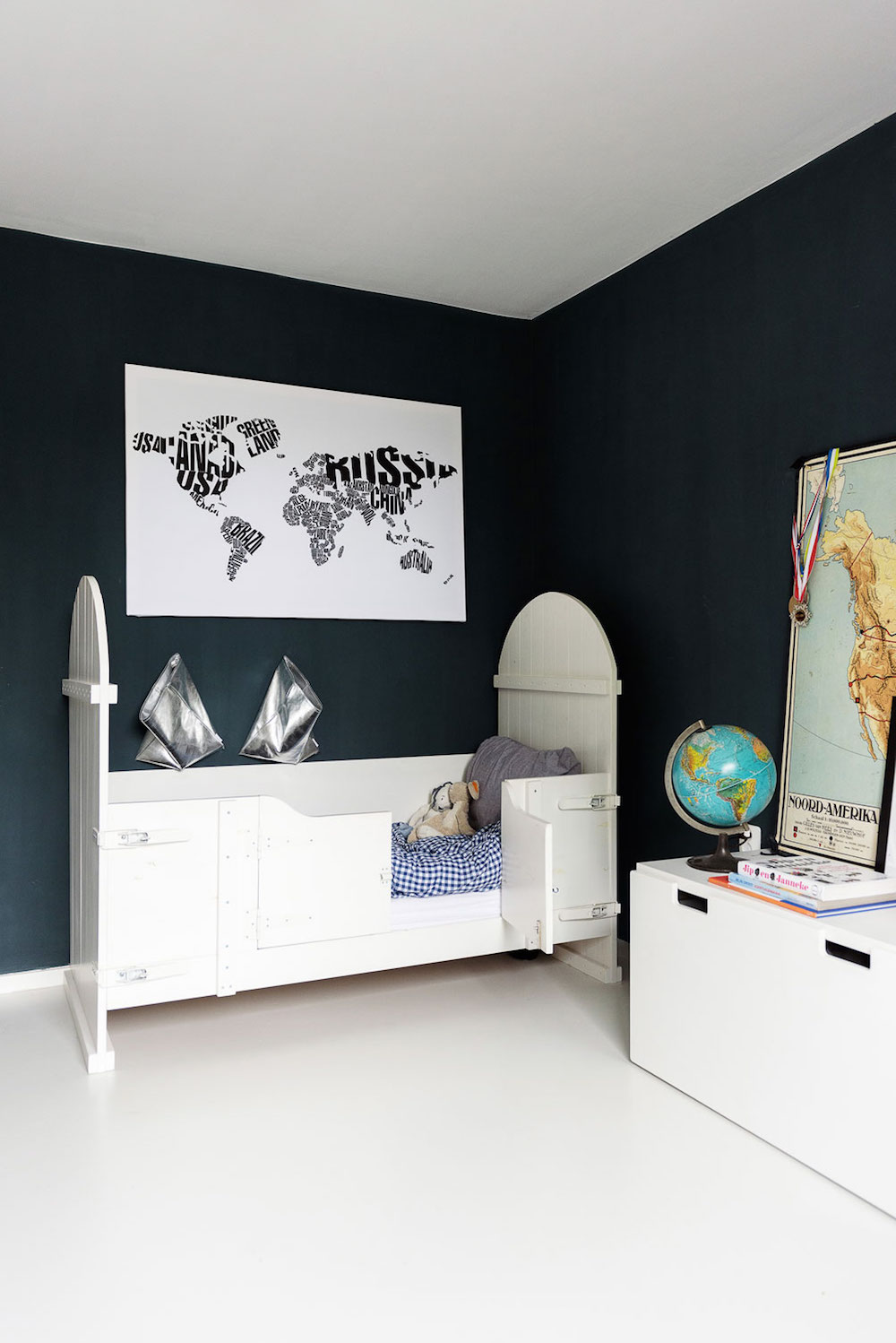 Styling ID Tips en Trends Trendy muurdecoratie een wereldkaart aan de wand 5